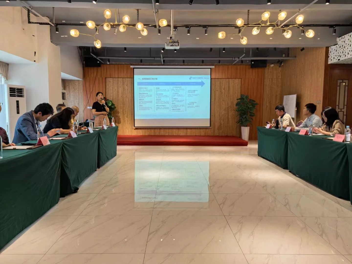 2024中国汽车流通协会培训工作会议在东莞召开(图2) e3dc27ca2c97282a0c08d5ed866524c9.jpg